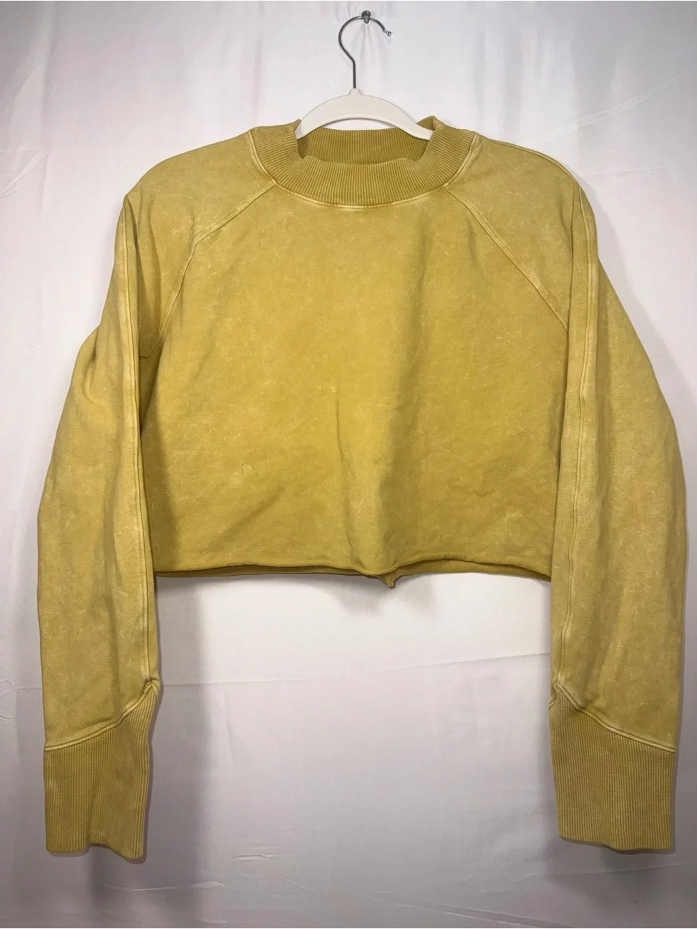 Lululemon Women Cropped Washed Yellow Sweatshirt Pullover Top  Women's Size 6 /S